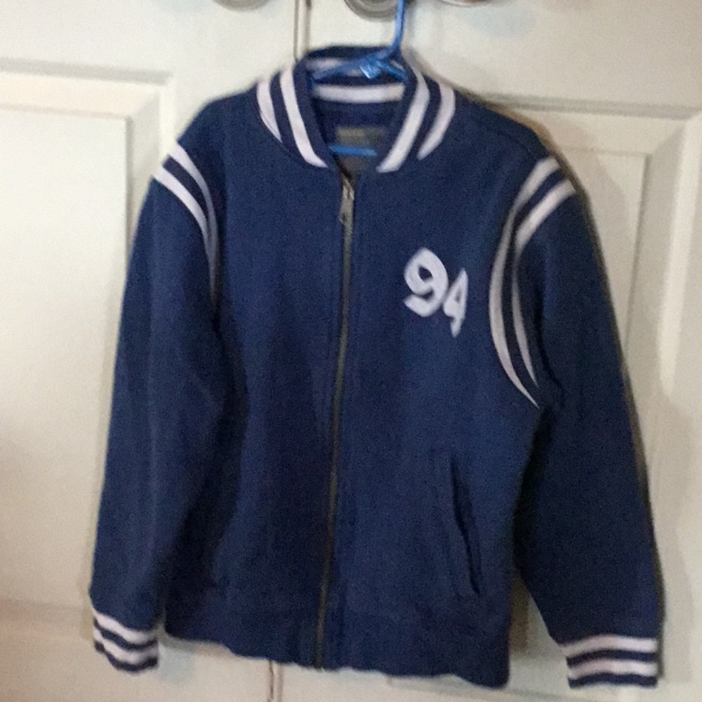 Kid’s Medium zip up jacket